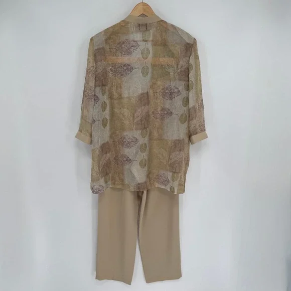 R&M Rcihards Lightweight Tan‎ Leaf Pattern Sheer Cardigan/Beige Pants Set Sz 18 - Picture 9 of 16